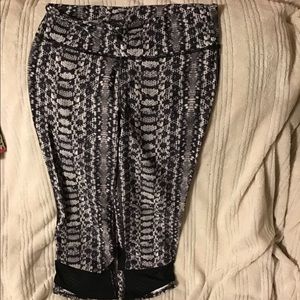 UA Capri leggings